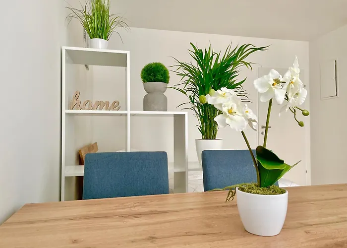 Modern Stylish With Balcony & Free Parking * Vienna